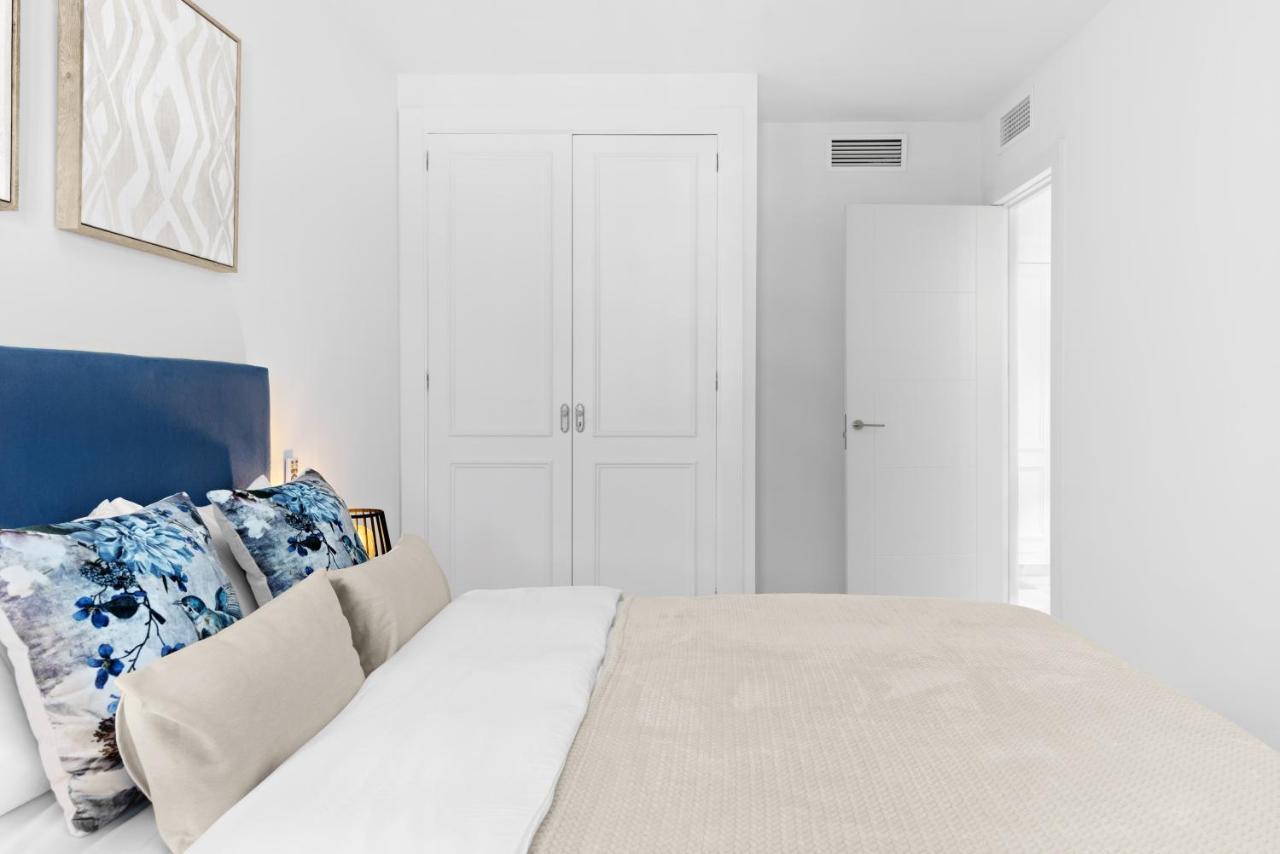 Two Bedroom Apartment In Puerto Banus With Terrace マルベーリャ エクステリア 写真